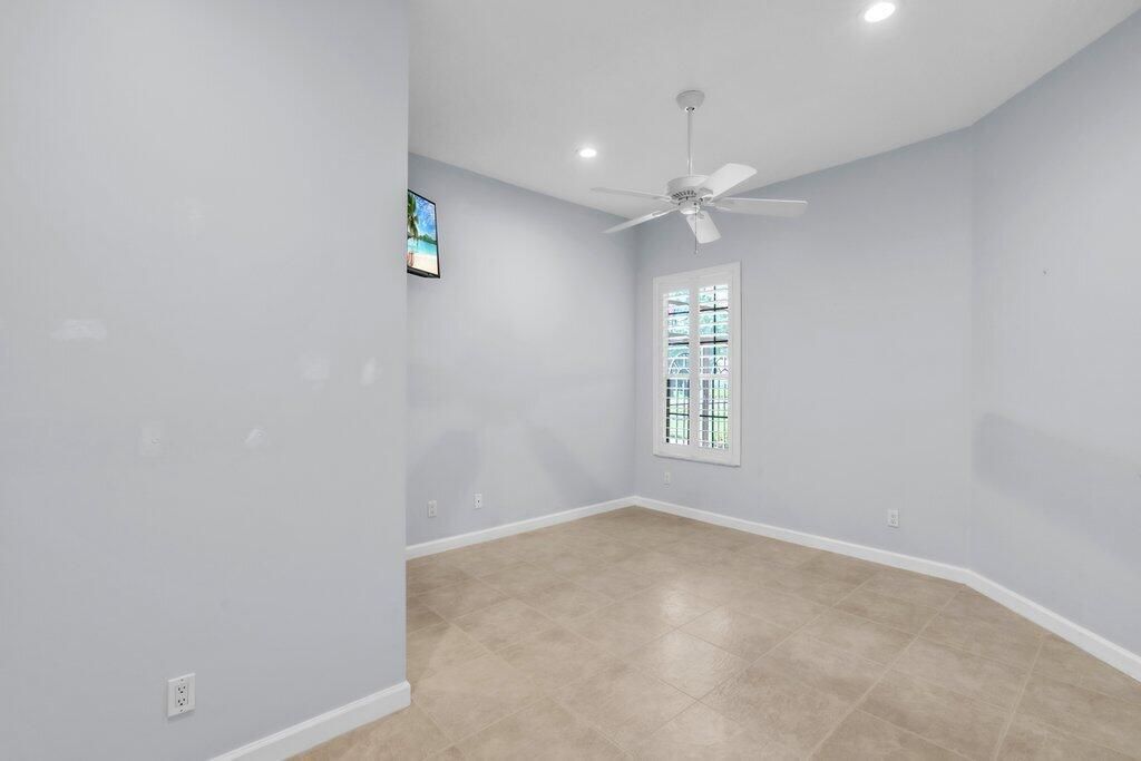 688 SW Lake Charles Circle, Port Saint Lucie, FL 34986 Photo