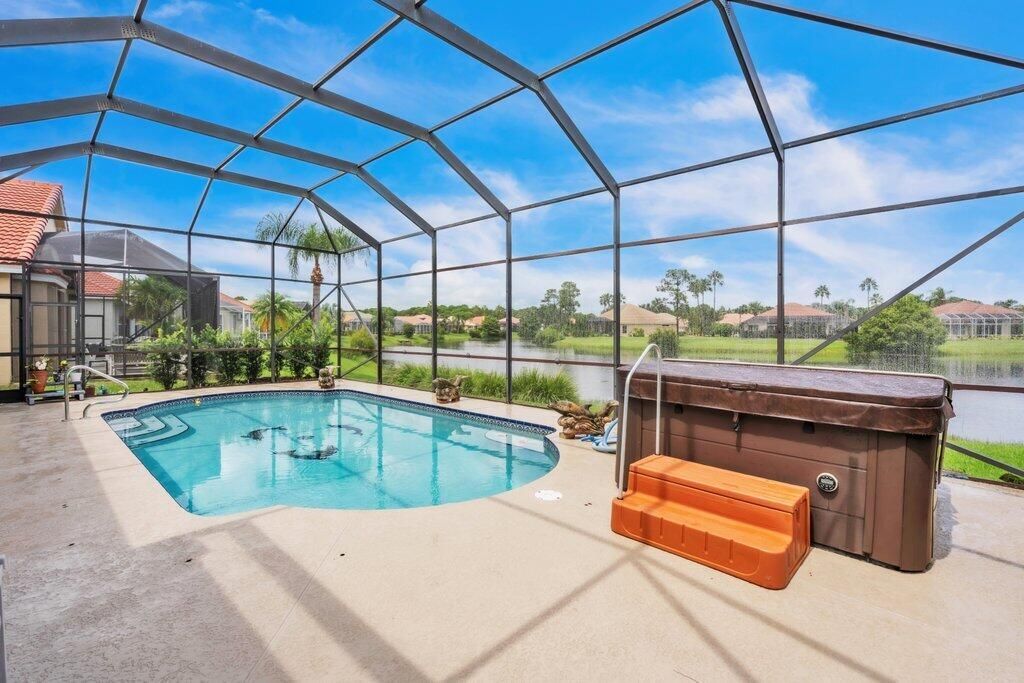 688 SW Lake Charles Circle, Port Saint Lucie, FL 34986 Photo