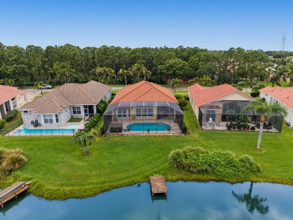688 SW Lake Charles Circle, Port Saint Lucie, FL 34986 Photo