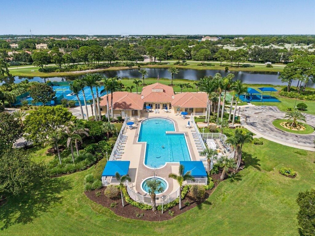 688 SW Lake Charles Circle, Port Saint Lucie, FL 34986 Photo
