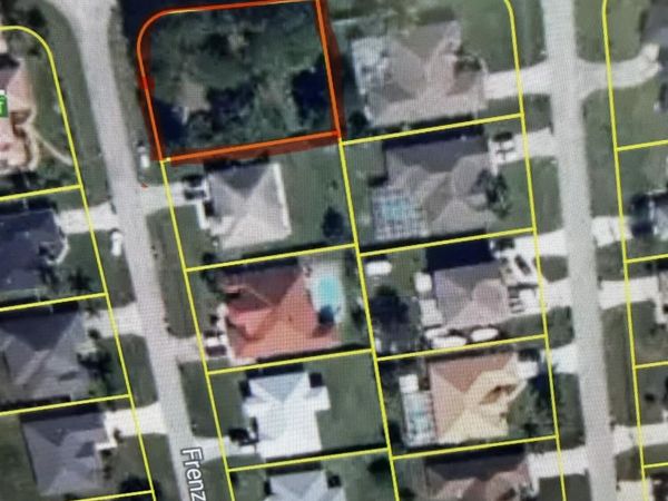 6443 NW Frenze Street, Port St. Lucie, FL 34986
