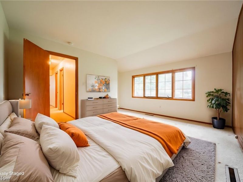 734 Kenwood Drive, Mayfield Village, OH 44040 Photo 12