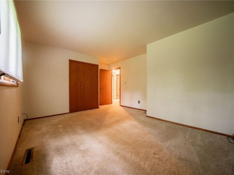 734 Kenwood Drive, Mayfield Village, OH 44040 Photo 14
