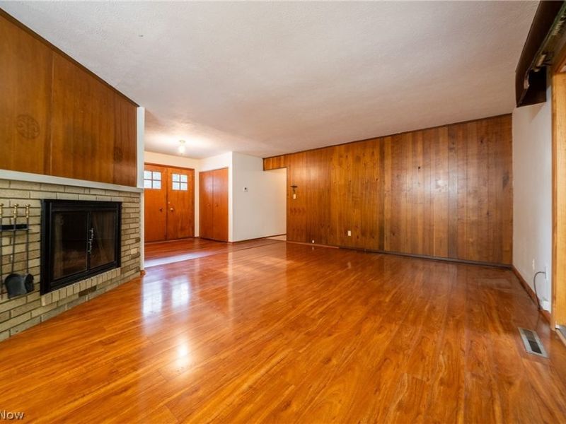 734 Kenwood Drive, Mayfield Village, OH 44040 Photo 8