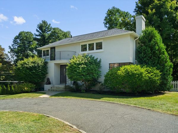 270 Moreland St, Worcester, MA 01609