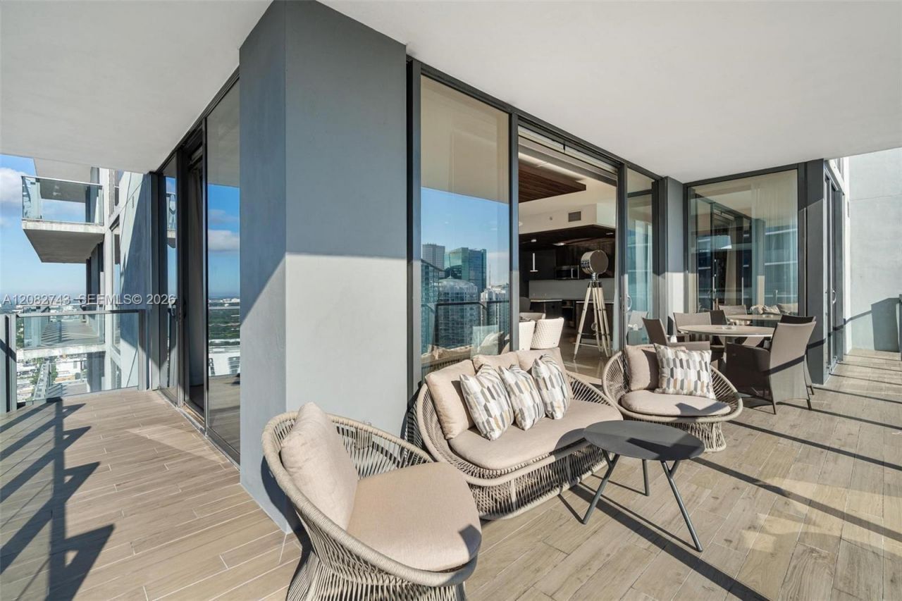 88 SW 7th St , Unit 3801, Miami, FL 33130 Photo