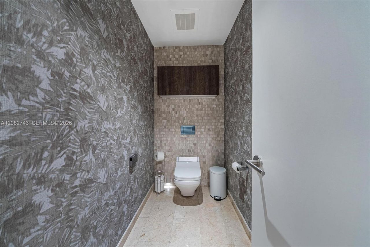88 SW 7th St , Unit 3801, Miami, FL 33130 Photo