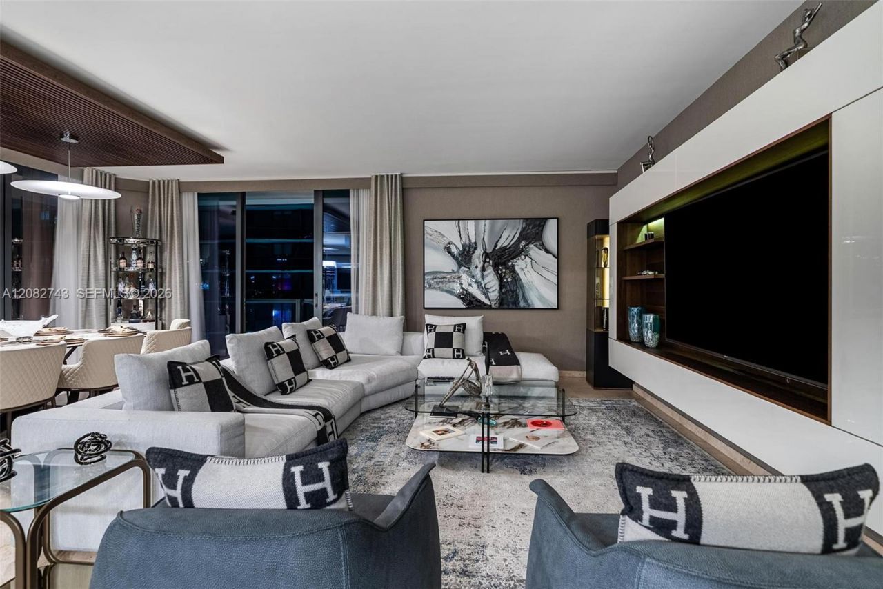 88 SW 7th St , Unit 3801, Miami, FL 33130 Photo