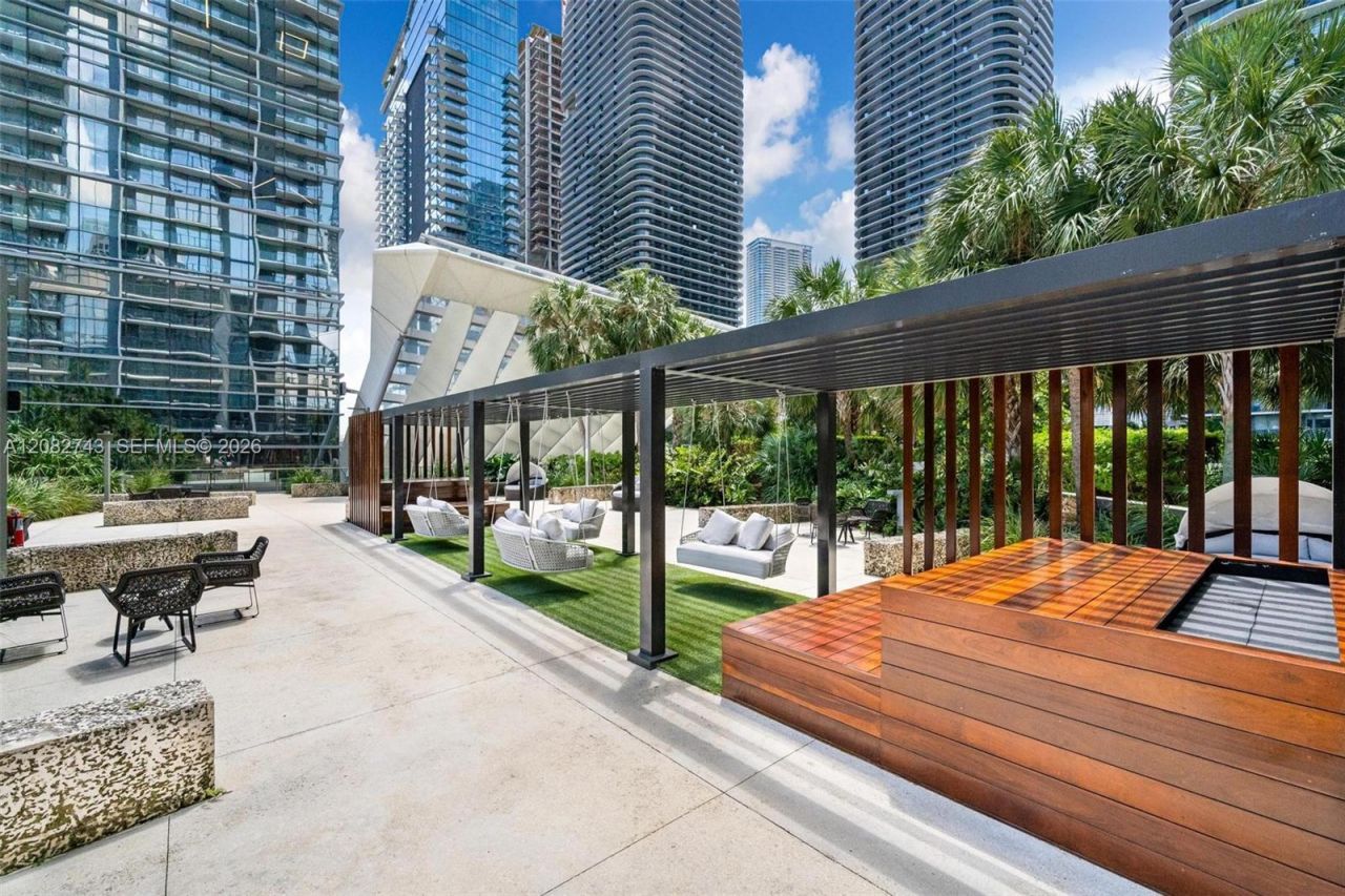 88 SW 7th St , Unit 3801, Miami, FL 33130 Photo