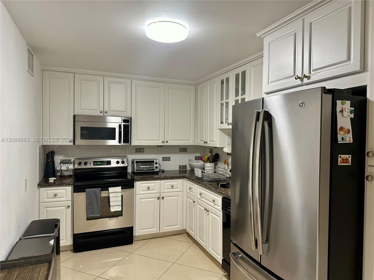 100 Bayview Dr, Unit 1405, Sunny Isles Beach, FL 33160 Photo