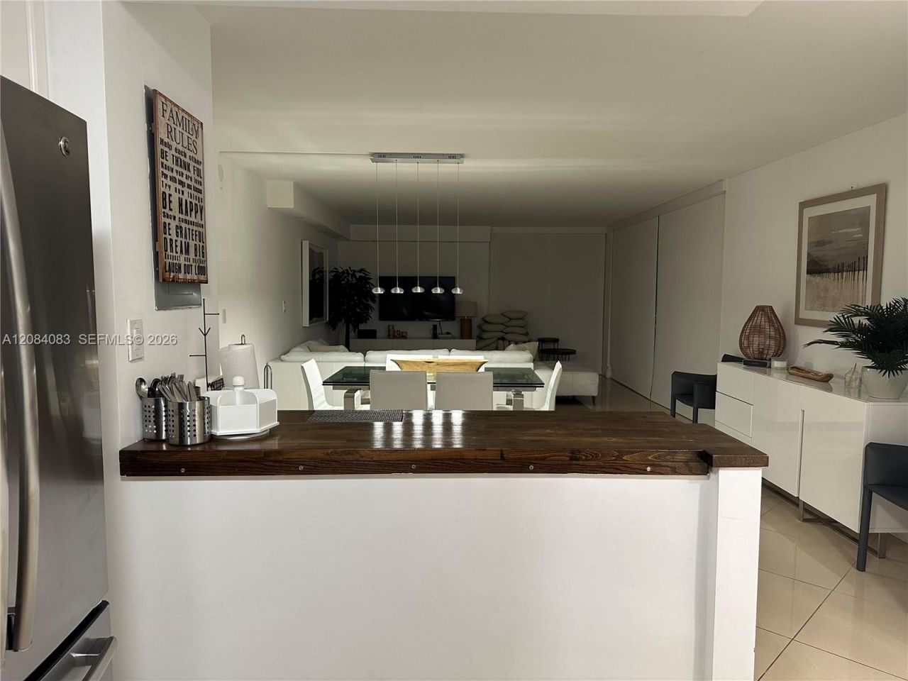 100 Bayview Dr, Unit 1405, Sunny Isles Beach, FL 33160 Photo
