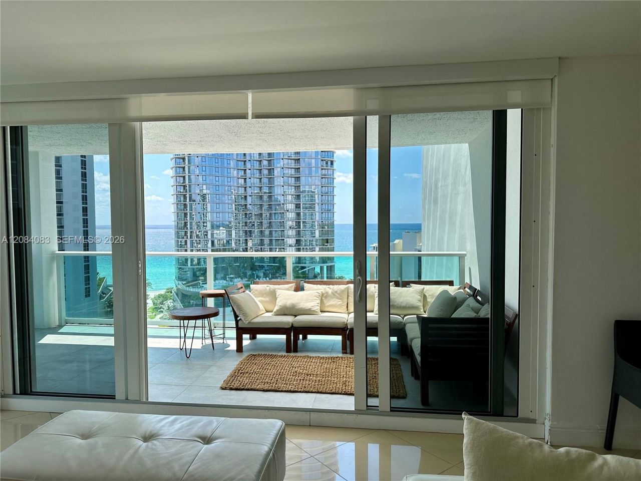 100 Bayview Dr, Unit 1405, Sunny Isles Beach, FL 33160 Photo
