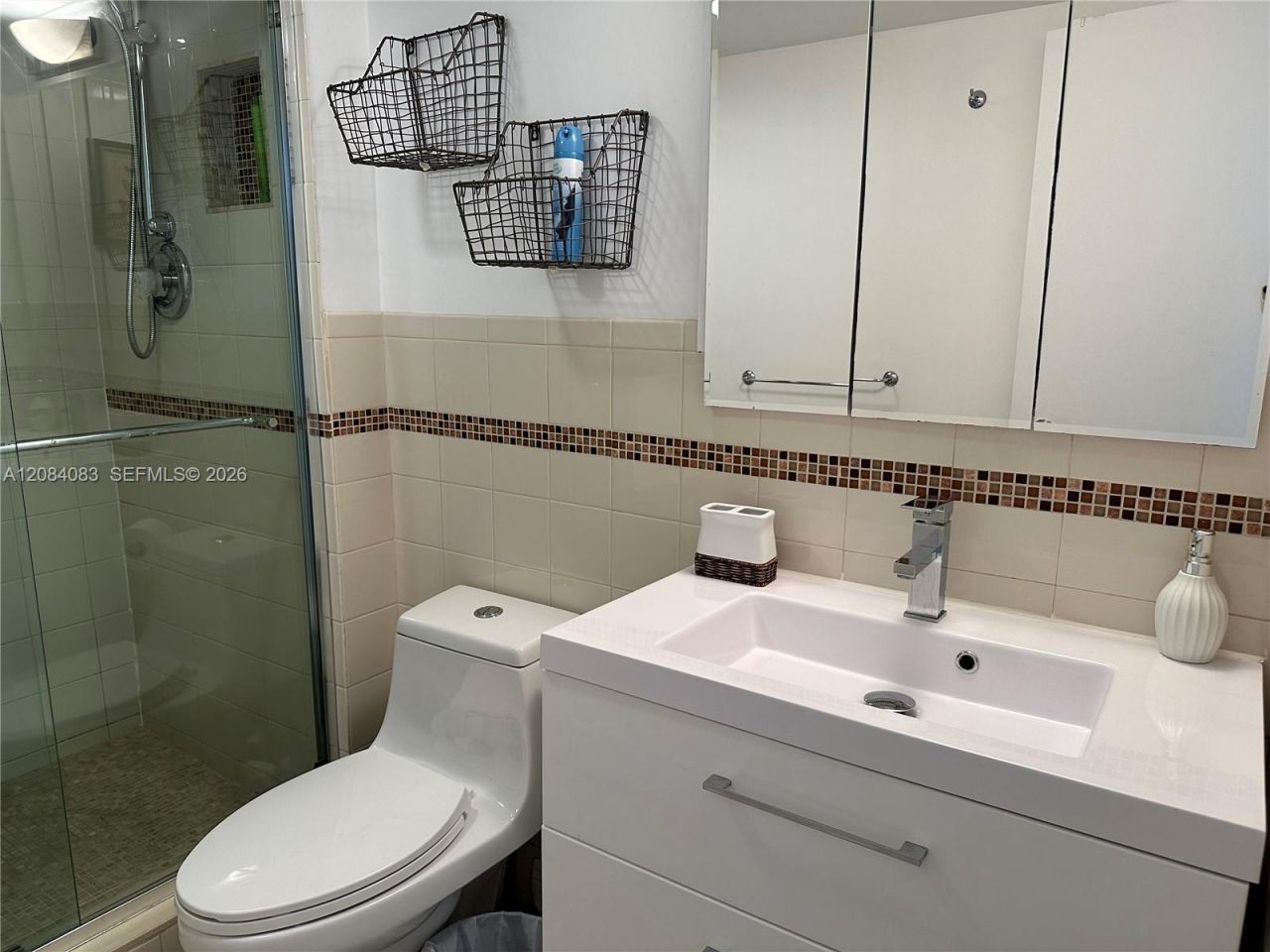 100 Bayview Dr, Unit 1405, Sunny Isles Beach, FL 33160 Photo