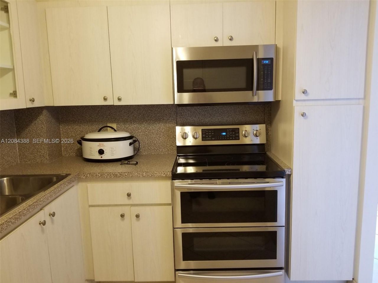 4400 Hillcrest Dr, Unit 300-B, Hollywood, FL 33021 Photo