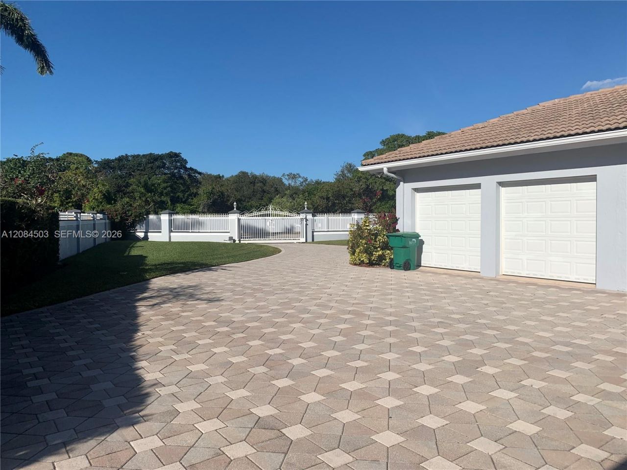 7625 SW 75th Ave, Miami, FL 33143 Photo