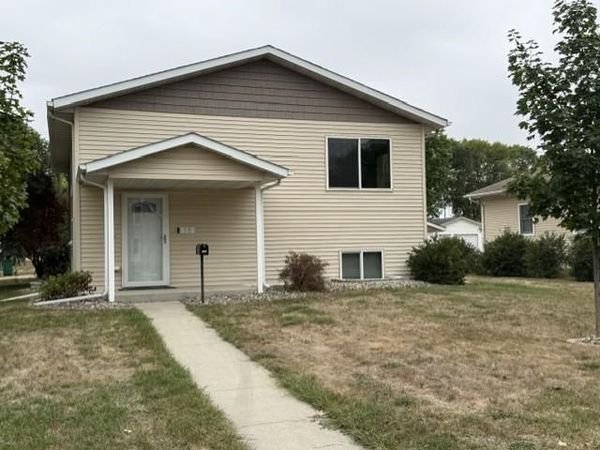 130 12th Street N, Breckenridge, MN 56520