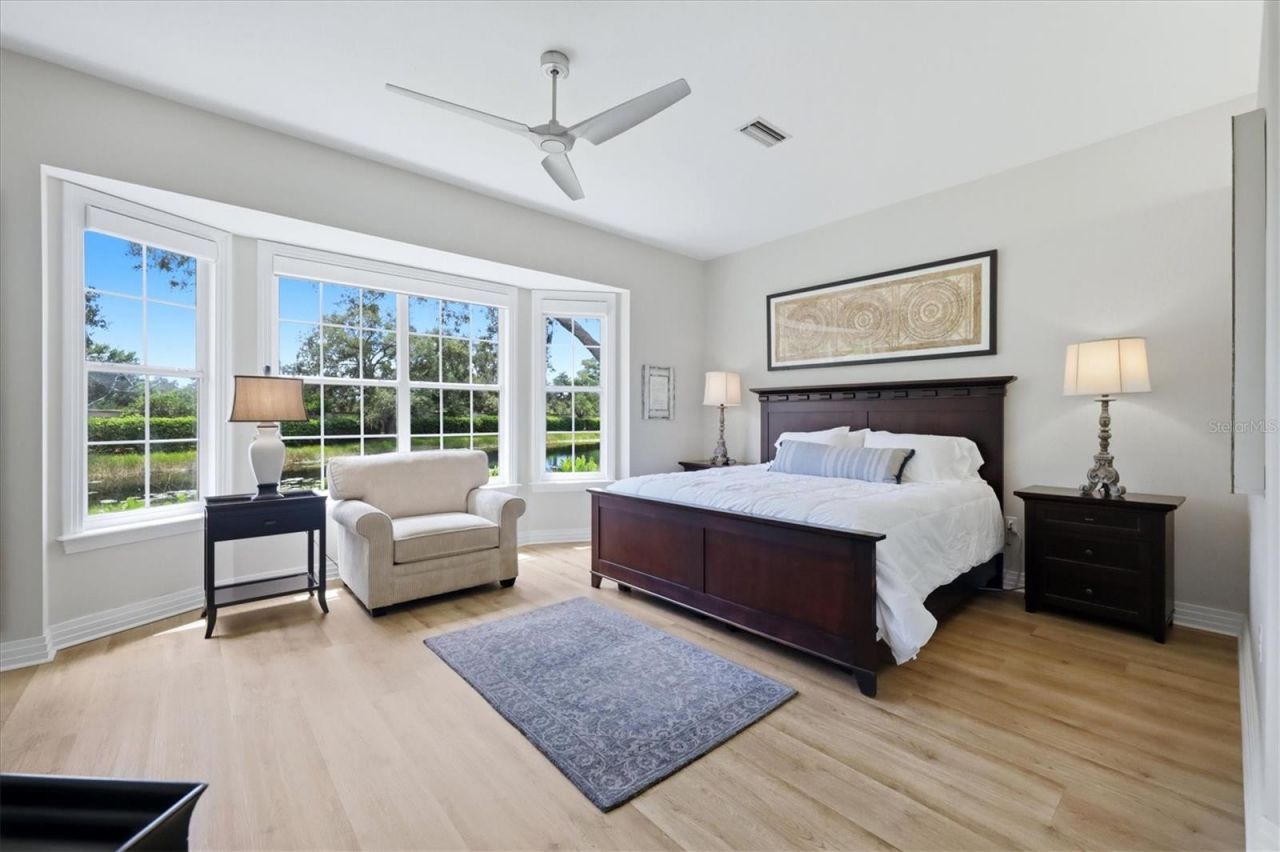 8708 Woodbriar Drive, Sarasota, FL 34238 Photo