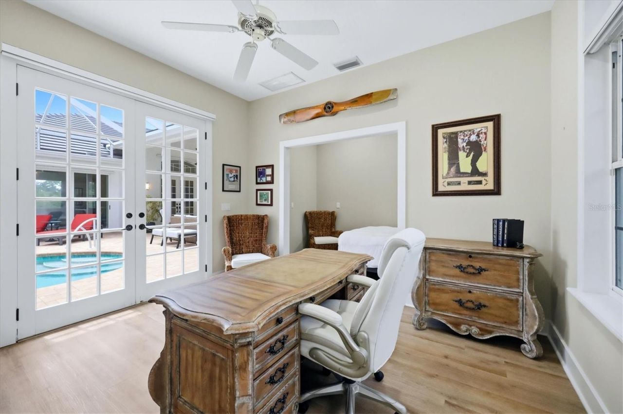8708 Woodbriar Drive, Sarasota, FL 34238 Photo