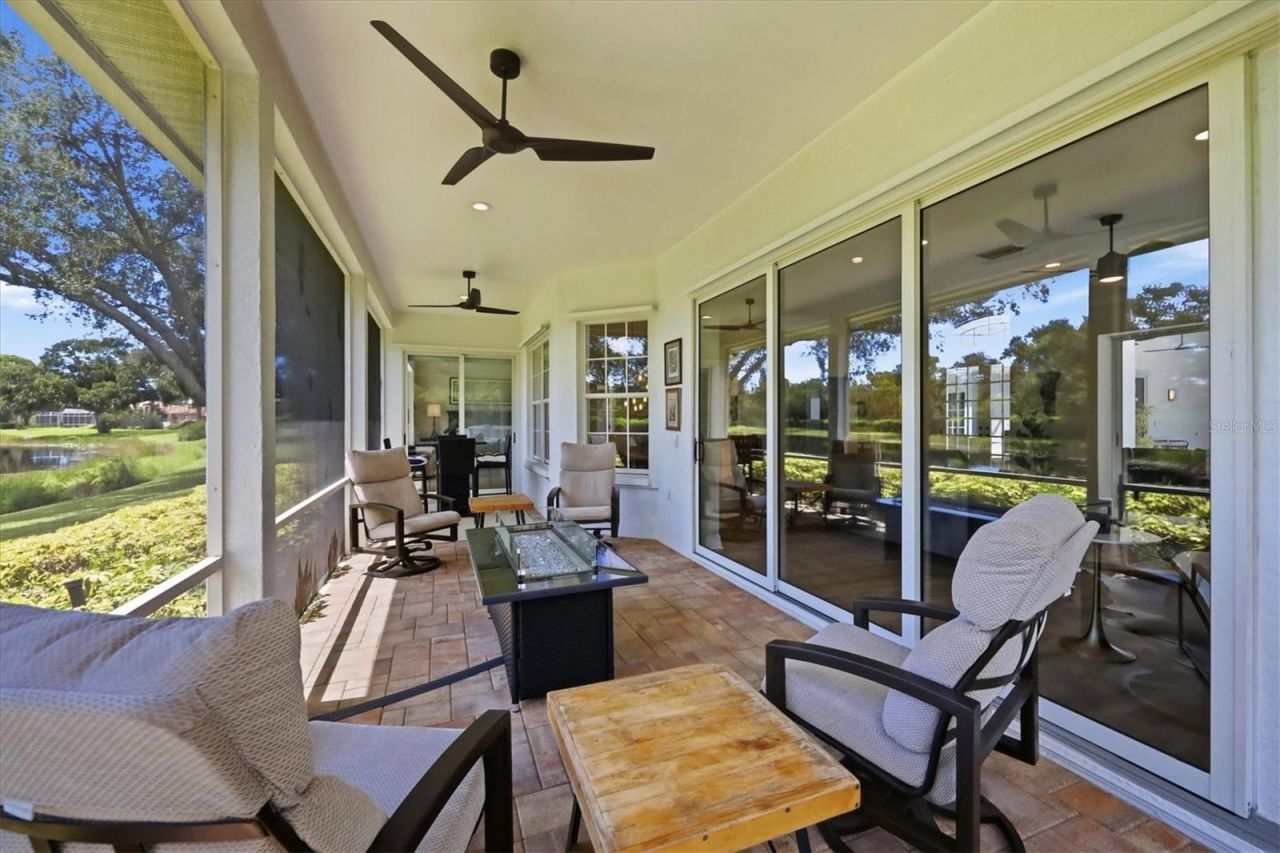 8708 Woodbriar Drive, Sarasota, FL 34238 Photo