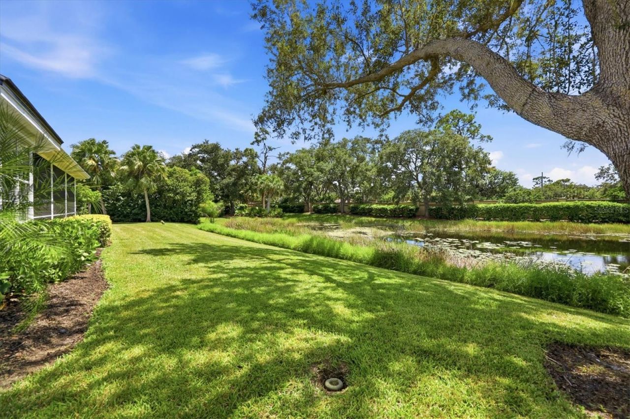 8708 Woodbriar Drive, Sarasota, FL 34238 Photo