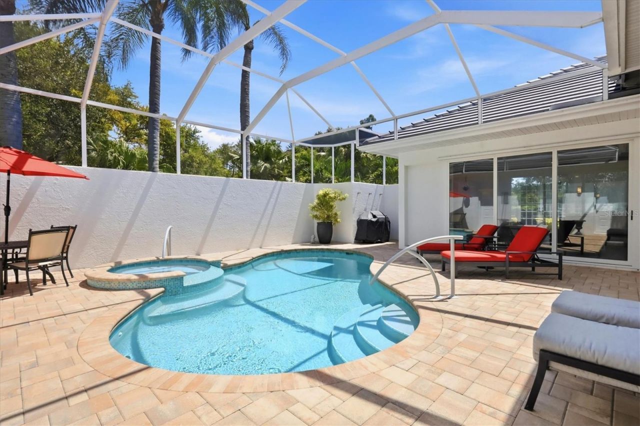 8708 Woodbriar Drive, Sarasota, FL 34238 Photo