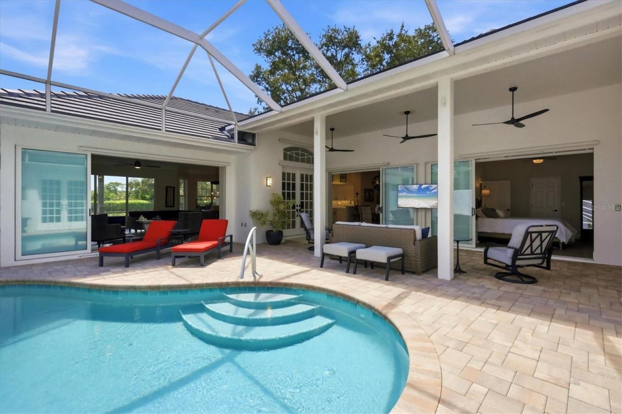 8708 Woodbriar Drive, Sarasota, FL 34238 Photo