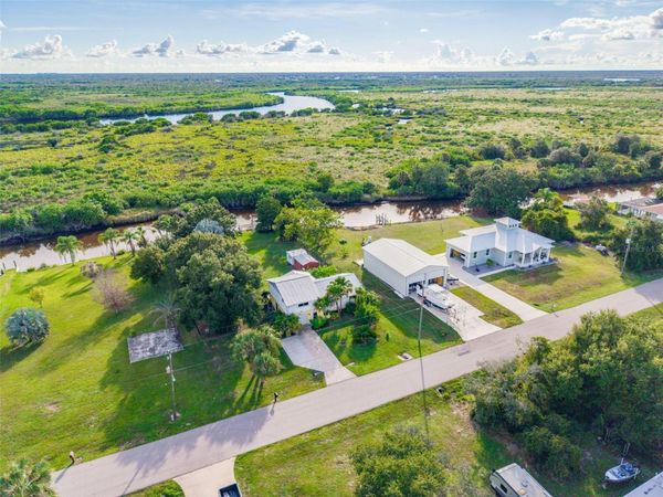 195 SUMMERSET DRIVE , PUNTA GORDA, FL 33982