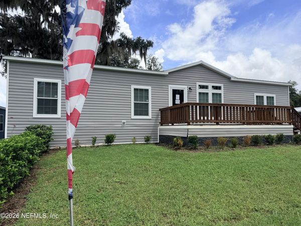 954 MCLAUGHLIN Lane, Middleburg, FL 32068