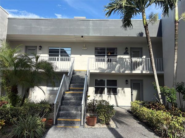 368 Burgundy H , Unit 368, Delray Beach, FL 33484