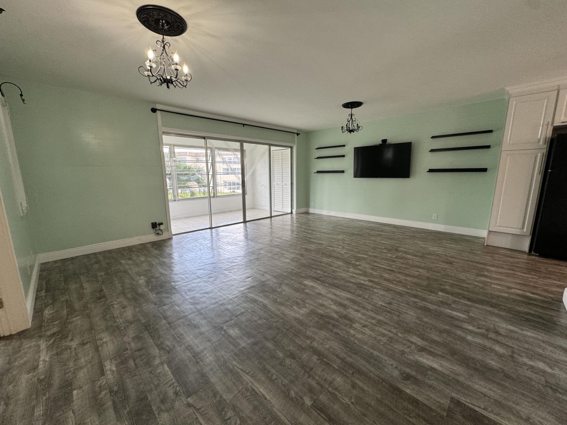 721 Lori Drive, Unit 206, Palm Springs, FL 33461 Photo