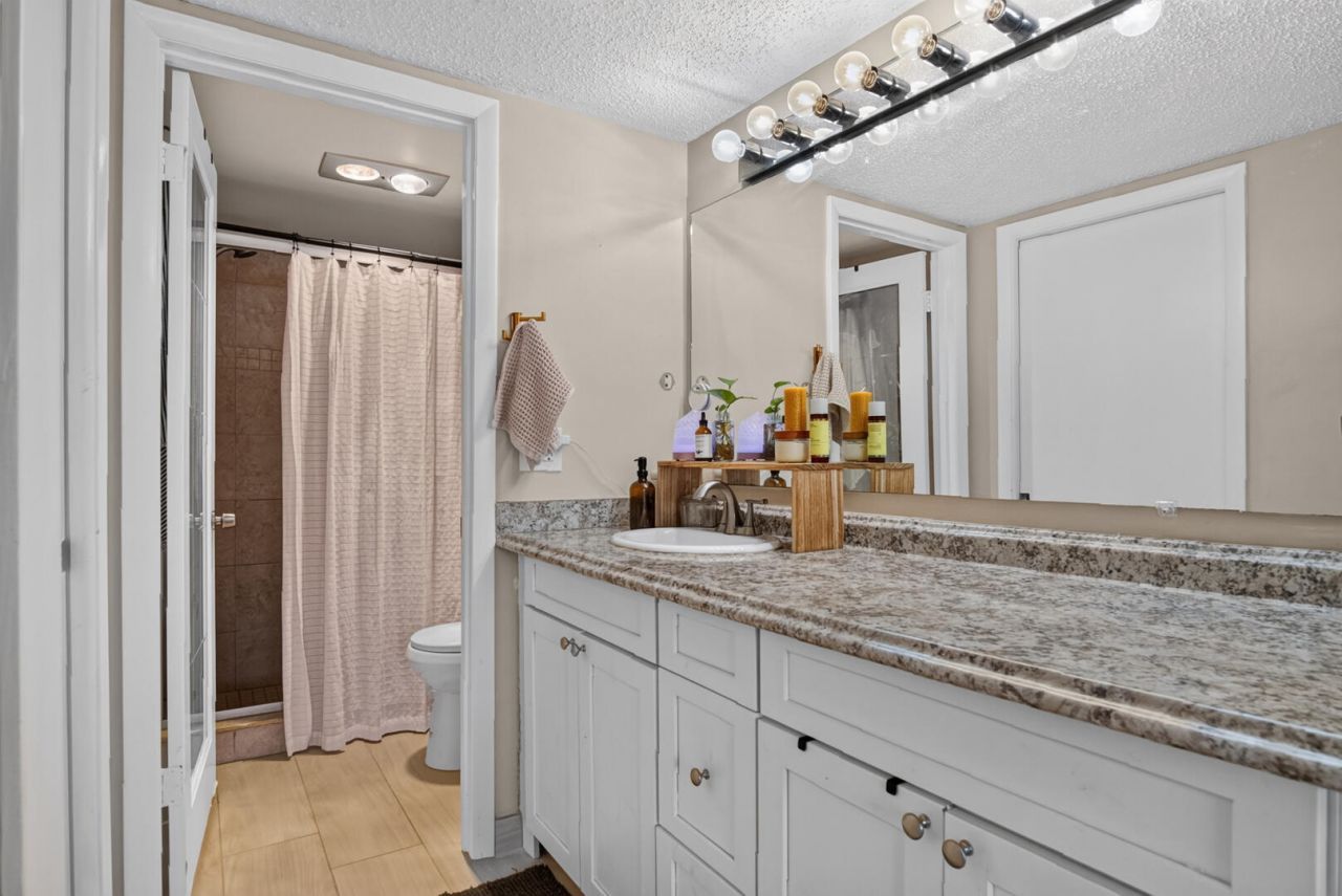 3212 S Lakeview Circle, Unit 10104, Fort Pierce, FL 34949 Photo