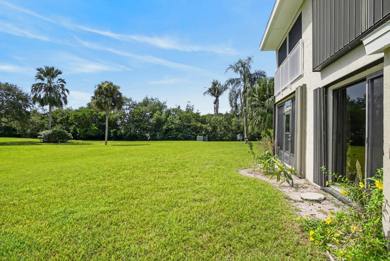 3212 S Lakeview Circle, Unit 10104, Fort Pierce, FL 34949 Photo