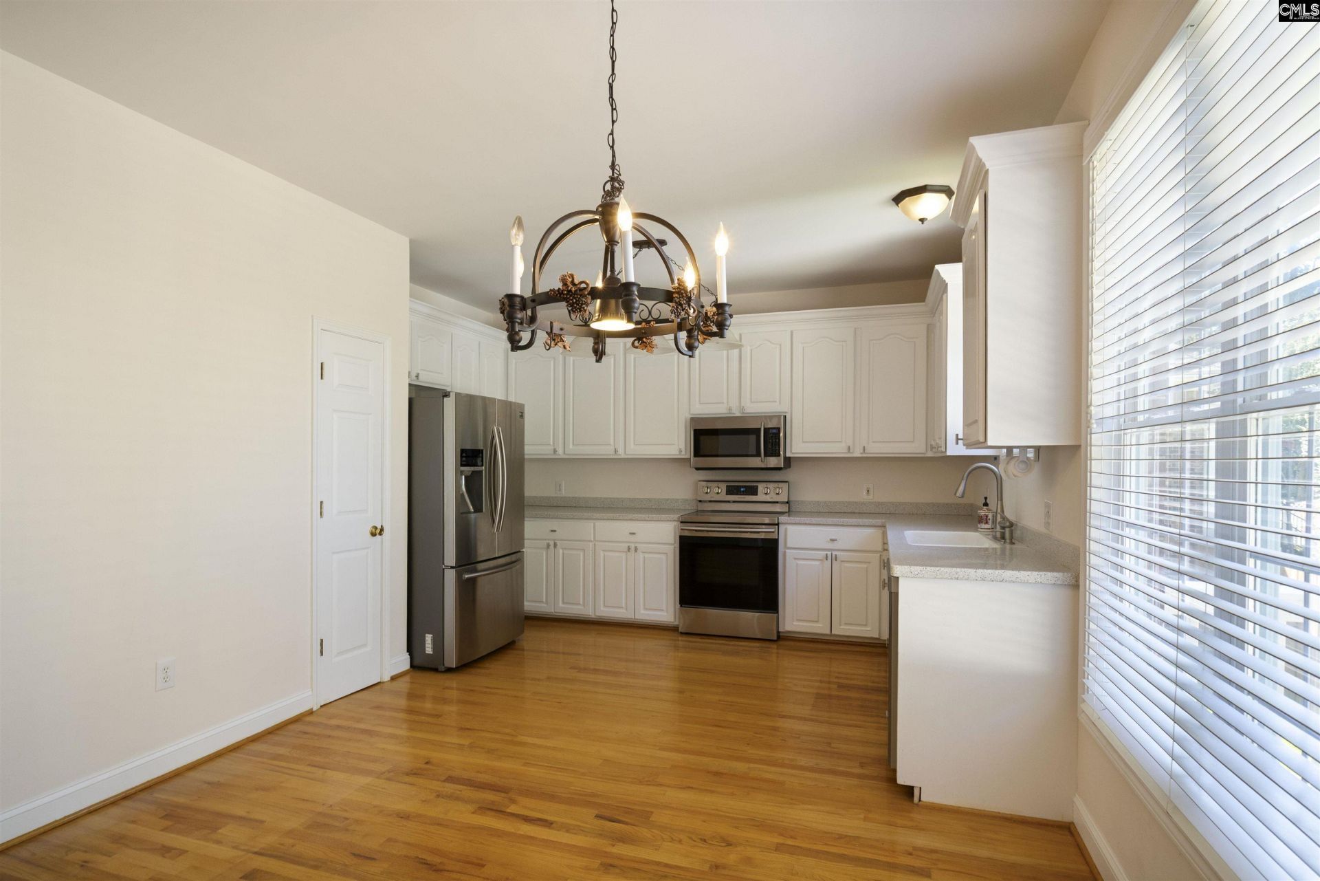 1008 Sunset Point Road Photo 9