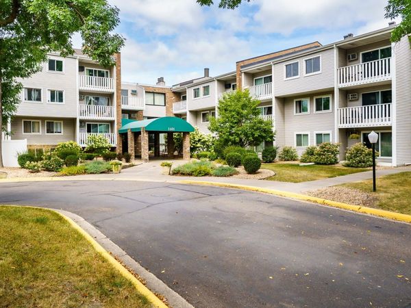 1601 N Innsbruck Drive , Unit 373NE, Fridley, MN 55432
