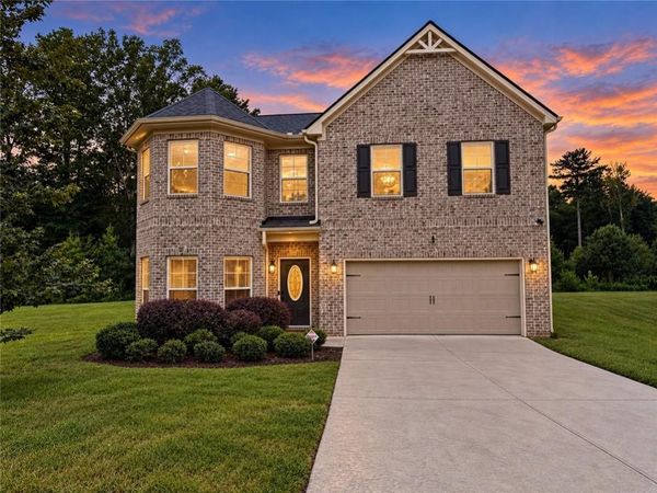 5654 Wyncreek Circle SW, South Fulton, GA 30331