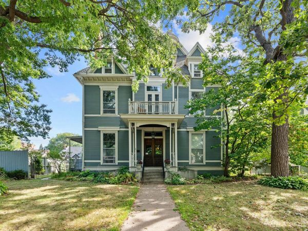 112 Western Avenue N, Unit 5, Saint Paul, MN 55102