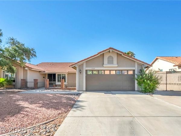 3249 Palmdesert Way , Las Vegas, NV 89120