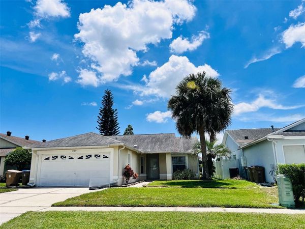 209 INDIAN POINT CIRCLE, KISSIMMEE, FL 34746