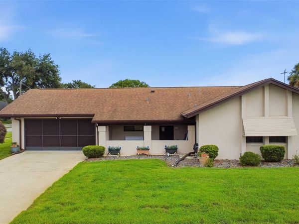 2410 S PARKVIEW AVENUE , ORANGE CITY, FL 32763