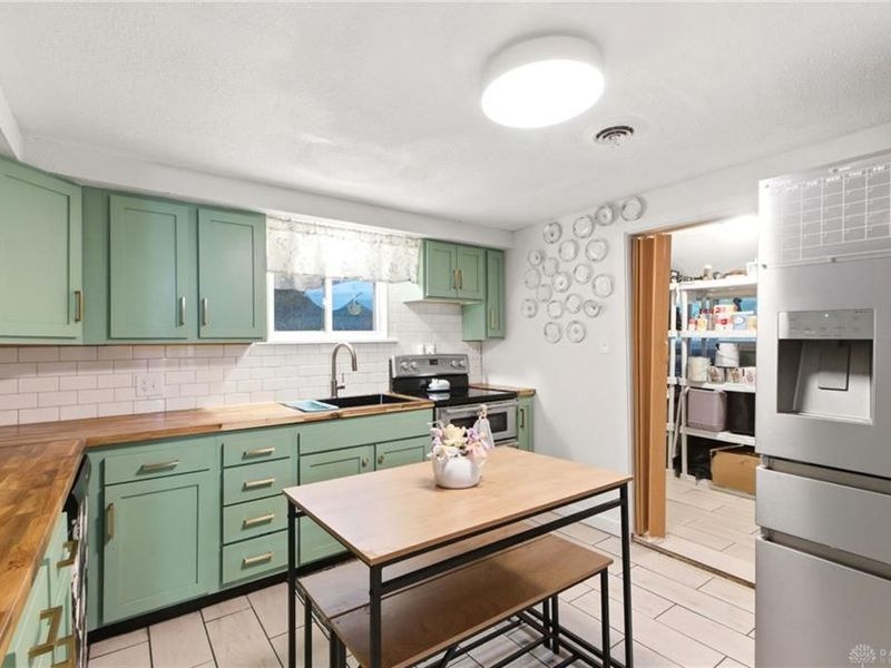 722 E 3rd Street, Xenia, OH 45385 Photo 8