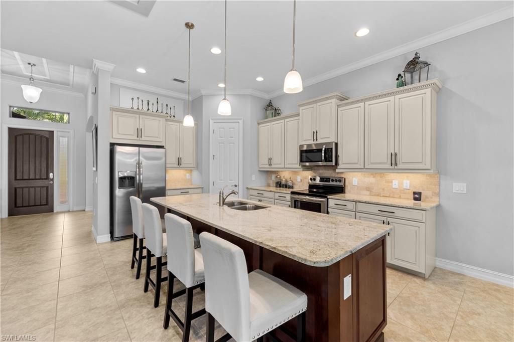 16168 Aberdeen Ave, Naples, FL 34110 Photo