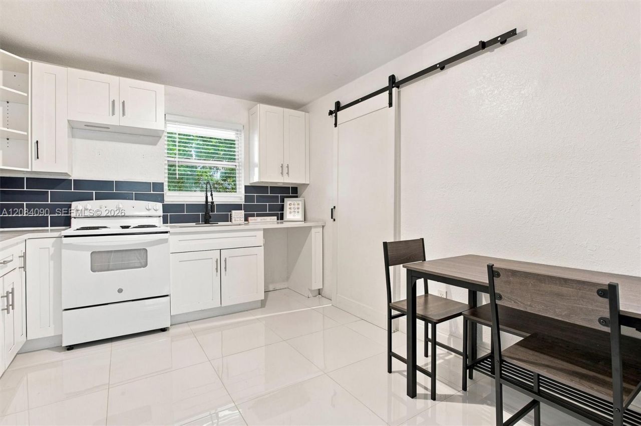 7981 NW 12th Pl, Unit 2, Miami, FL 33147 Photo