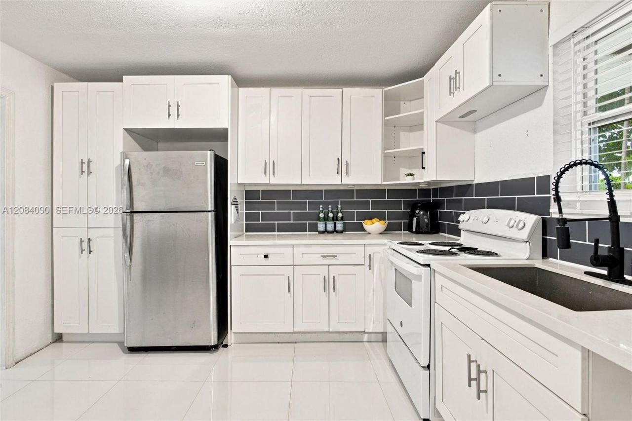 7981 NW 12th Pl, Unit 2, Miami, FL 33147 Photo