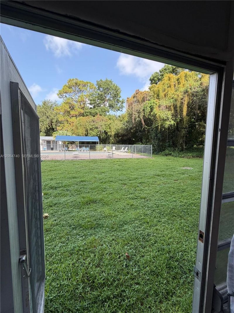 9440 Live Oak Pl, Unit 106, Davie, FL 33324 Photo