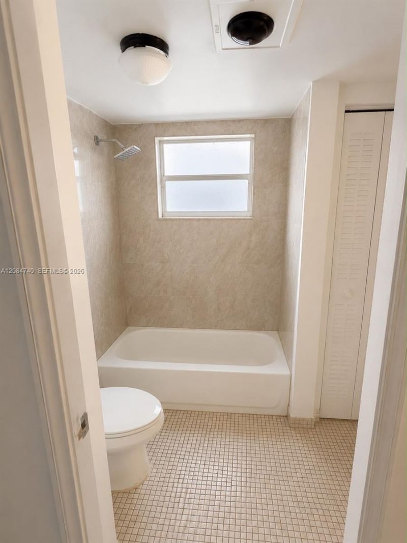 9440 Live Oak Pl, Unit 106, Davie, FL 33324 Photo