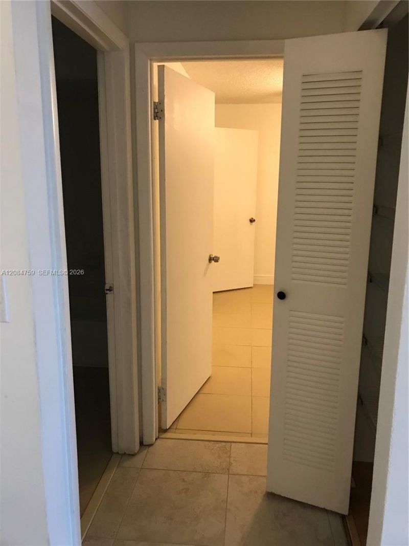 9999 Summerbreeze Dr, Unit 608, Sunrise, FL 33322 Photo