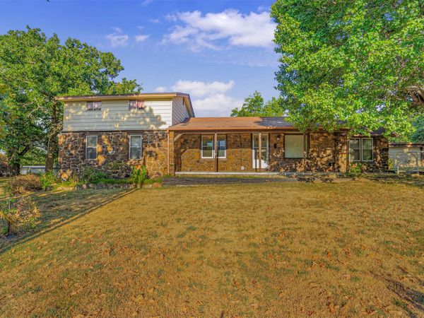 17600 S 4220 Road , Claremore, OK 74017