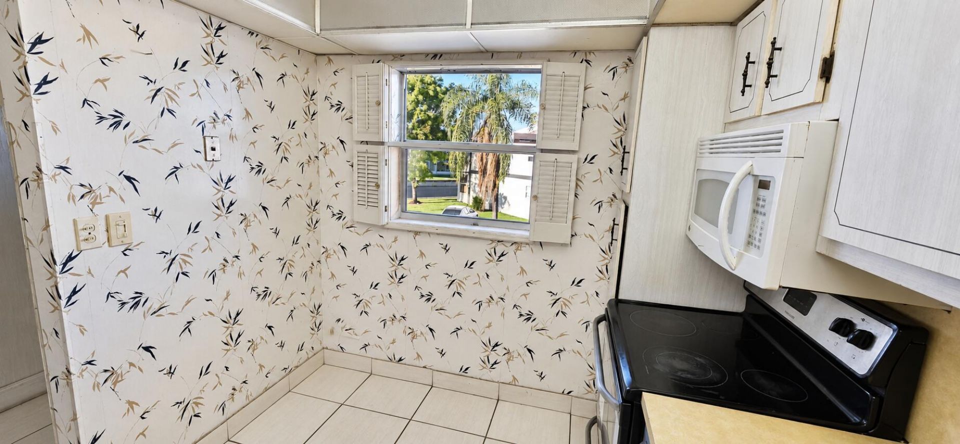 8320 Sands Point Boulevard, Unit M207, Tamarac, FL 33321 Photo