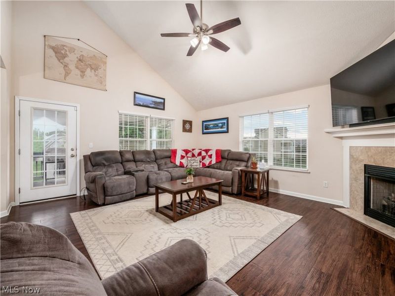 792 Francis Drive, Heath, OH 43056 Photo 3