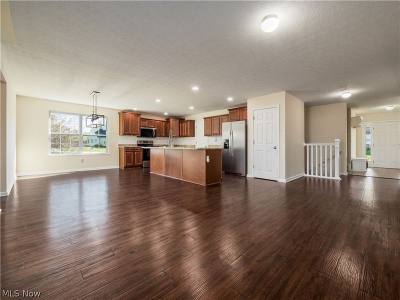 792 Francis Drive, Heath, OH 43056 Photo 4